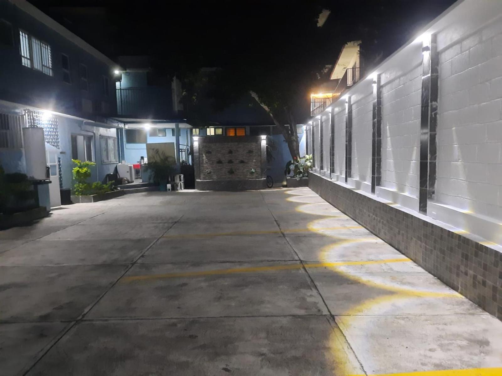 Hotel Acuario Catemaco Kültér fotó