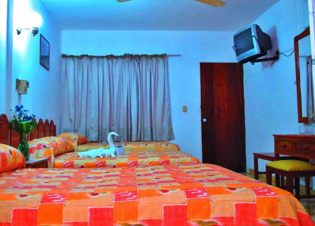 Hotel Acuario Catemaco Szoba fotó